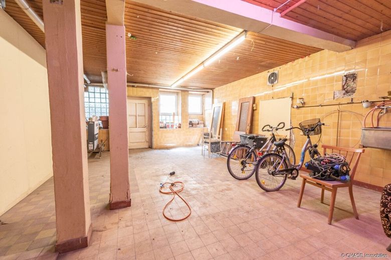 Umfangreiches Wohn-/Geschäftshaus in Stadtlage -  TOP-Entwicklungspotenzial in Hameln, Bahnhofsnähe! – Vollkeller