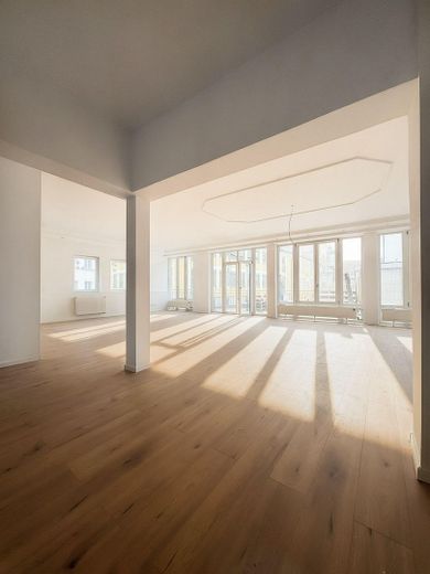 Exclusieve 2,5-kamerwoning met 130 m², terras en parkeerplaats in het hart van Altötting – Foto 1