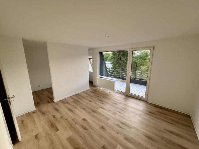 ERSTBEZUG AM UELLENDAHL: 2 ZIMMER WOHNUNG BALKON WHG – Foto 1