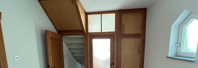 Blick zum Treppenhaus / Keller