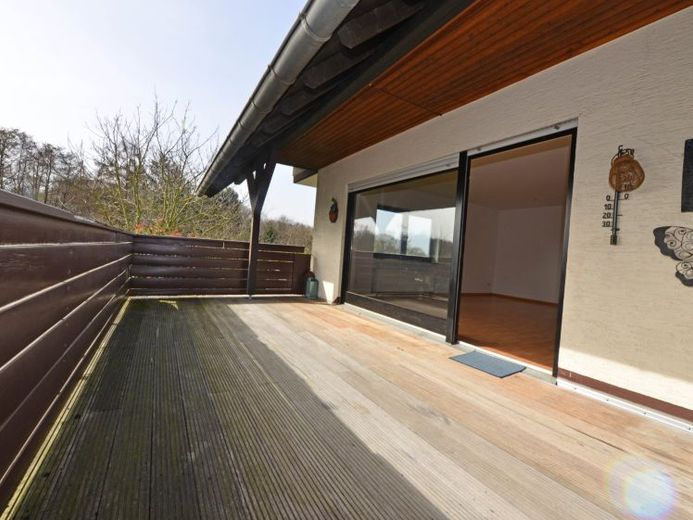 Großzügige 3-Zimmer-Erdgeschosswohnung mit Kamin – Foto 1