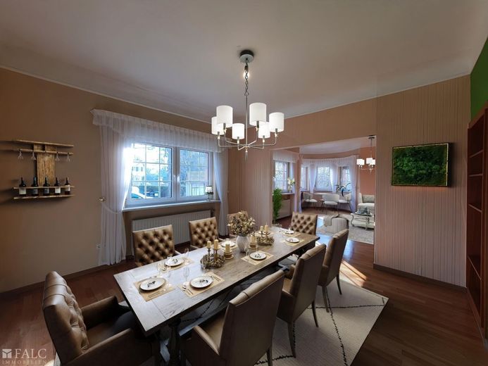 Charmantes Einfamilienhaus mit Baulandreserve – Esszimmer