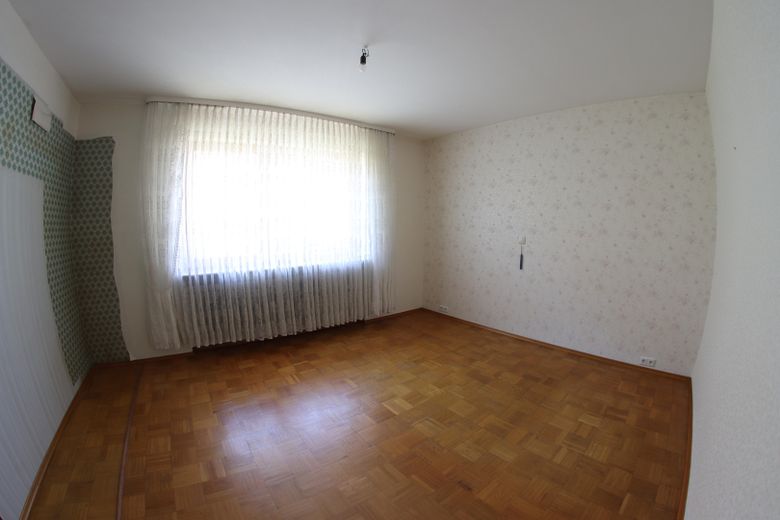 Idealny na czas emerytury: parterowy, wolnostojący dom jednorodzinny o powierzchni 100+90m² na działce o powierzchni 387 m² (kupno) – EG: Schlafzimmer