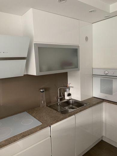 Einbauküche mit Geräten