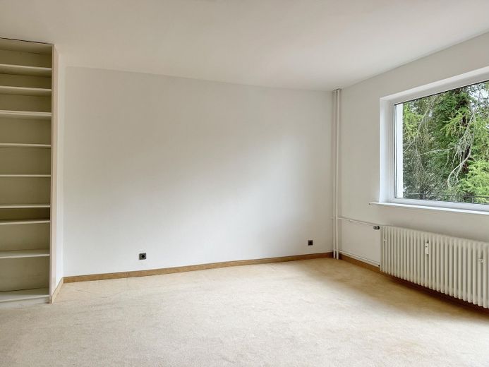Helle 3-Zimmer-Wohnung mit Balkon in Westend – Zimmer 1