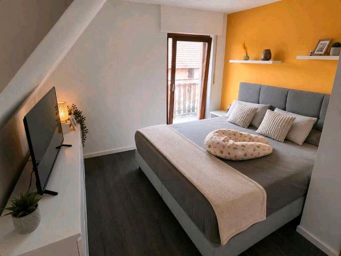 Casa unifamiliare indipendente "Per ognuno una stanza propria" – Schlazimmer mit Balkon 