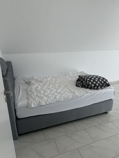 Wohlfühlpaket: Modernes, zentral gelegenes und ruhiges Einfamilienhaus! – Kind II