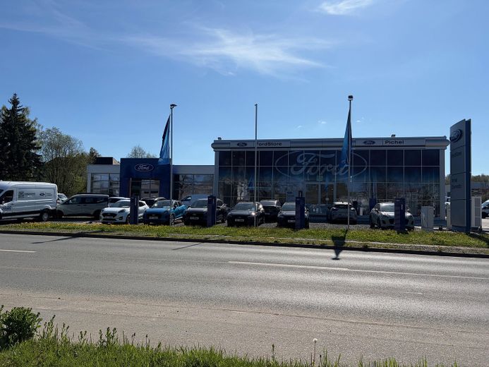 Showroom- und Serviceimmobilie mit ESG-Standard und hoher Frequenz – Ansicht von vorne 2