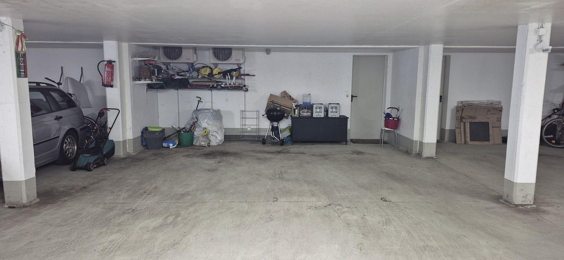 Stadthaus / Townhouse in Hamburg - Eimsbüttel mit unverbaubaren Blick in den Stadtpark Eimsbüttel – Stellplätze Garage