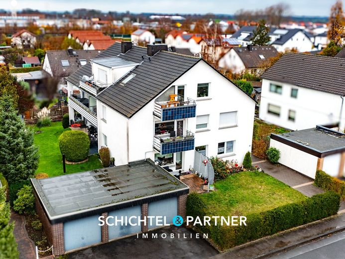 Soest | Atractiva casa plurifamiliar con seis viviendas y tres garajes – S&amp;P | Vorderansicht