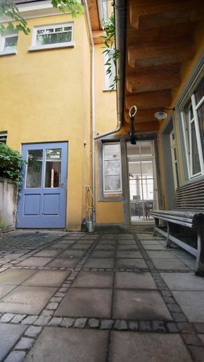 Terrasse und Innenhof