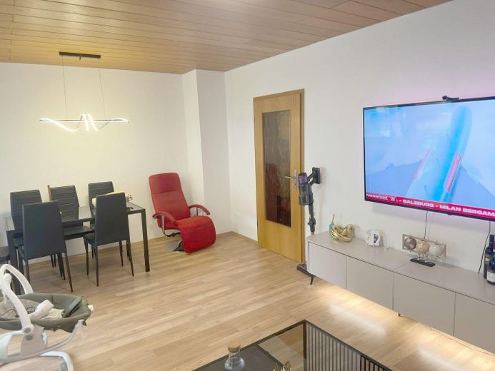 Schöne, helle 3 Zi-Whg mit Einbauküche und Balkon in Ulm-Böfingen – Foto 4