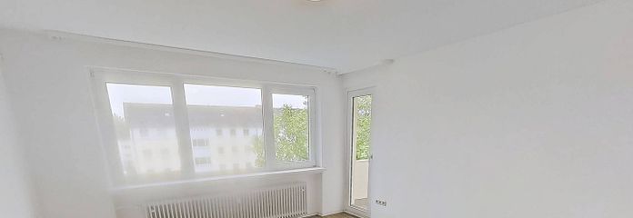 Ampio appartamento di 3 locali con BALCONE e molto comfort a Paderborn-Sennelager – Ansicht I: Wohn- und Esszimmer