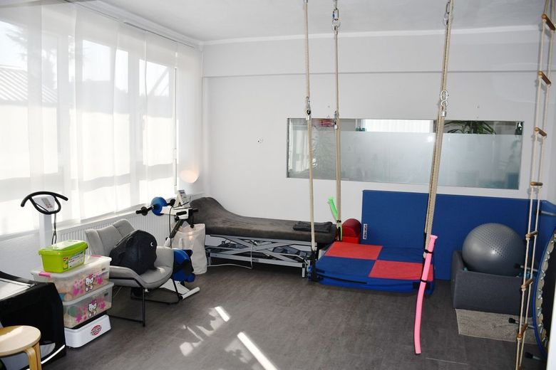 Interessantes Abrissgrundstück, 1.344 m², in Darmstadt-Arheilgen – Innenansicht Gebäude