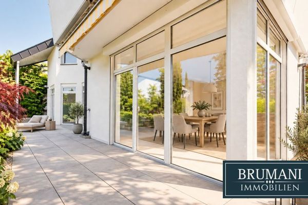 BRUMANI | Il sogno di una famiglia con vista panoramica - Abitare e lavorare in modo versatile in una posizione privilegiata a Ettenheim