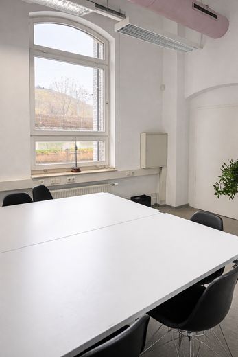 1-2 Büros mit Klimaanlage in Bürogemeinschaft für je 1-2  Pers. ab 550,- +MwSt. all inkl. – Büro 1