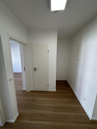 Pięknie wyremontowane mieszkanie 2-pokojowe z zabudową kuchenną i piwnicą – Zdjęcie 4