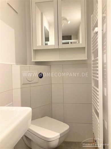 24327 HomeCompany Dresden Möbliert/Furnished 2-Zimmer-Apartment in Dresden-Gruna max. 2 Personen – af43390008ec15e9a56ba76acecf5346f21cae34.jpg
