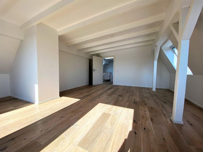 Exklusive 4-Zimmer-Maisonette-Wohnung im Dachgeschoss mit 2 Balkonen – Rüttenscheid – Foto 12