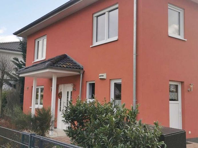 Przyszłość spotyka komfort - geotermia, fotowoltaika i luksusowe wyposażenie w spokojnej lokalizacji – Hauseingang Nord
