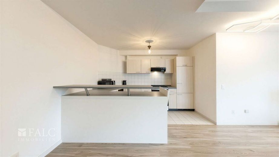 Charmante Maisonette-Wohnung mit sonniger Loggia &amp; Stellplatz – Küche