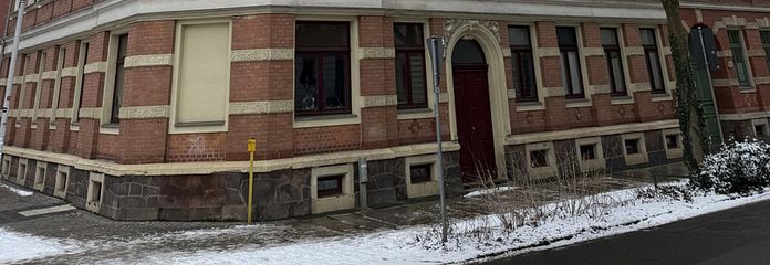 Schöne, zentral gelegene und helle DG-Wohnung