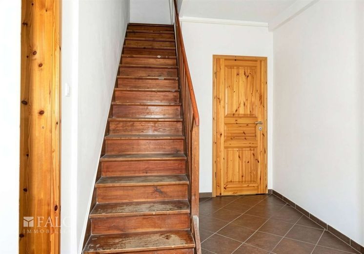 +++ Charmante DHH mit sonnigem Hof - Ihr neues Zuhause! +++ – Flur II