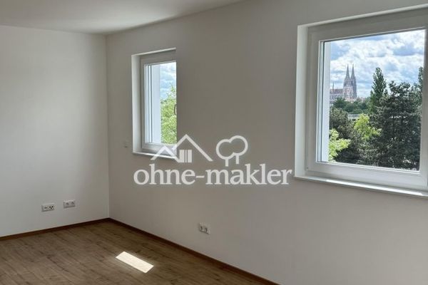 NEUBAU Effizienzhaus 40 - hochwertige 2-Zimmer Wohnung mit Balkon & Domblick in Regensburg-Steinweg