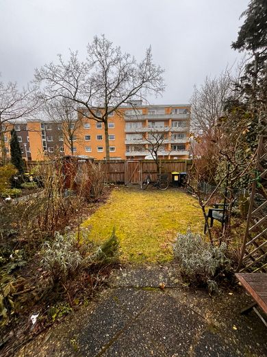 RMH, Heideviertel, ohne Provision, bezugsfrei – Garten im Winter ohne Laub