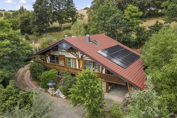 Casa residenziale personalizzata con appartamento indipendente nell’Eifel occidentale
