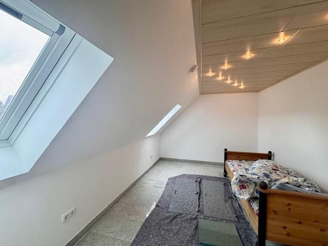Renovierte 2-Ziimer Dachgeschosswohnung in Reckendorf zu vermieten – Schlafzimmer