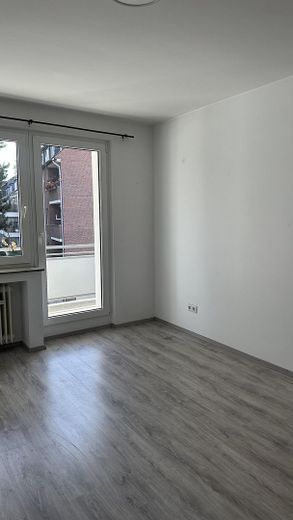Світла квартира з 3,5 кімнатами – Zimmer 2