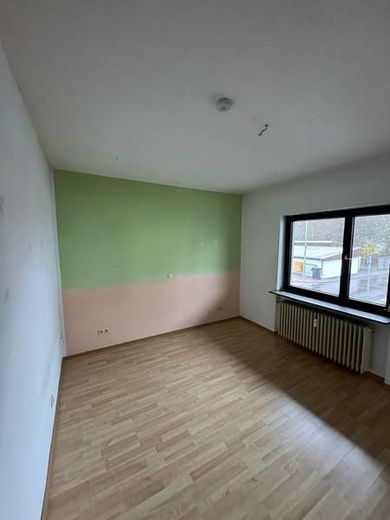 KAPITALANLAGE - MFH - Mehrgenerationenhaus - RENDITE - Gewerbemöglichkeiten mit Kühlräumen – 4 WE3 re 3ZKB (11)