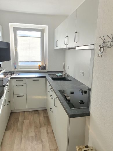 Apartamento de 3 habitaciones en Bln. Biesdorf – EBK