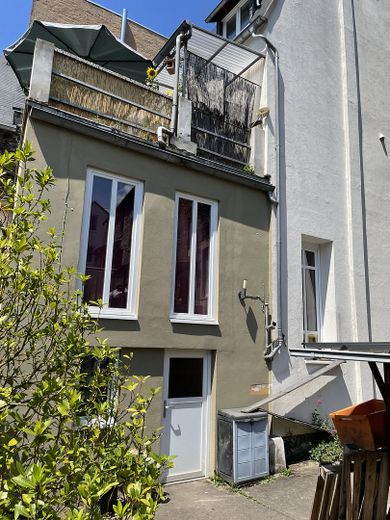 Schlafzimmer zum Garten