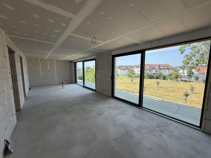 Yeni yapı: Schwäbisch Gmünd'de 3 ayrı daireli 3 ailelik ev – Foto 12