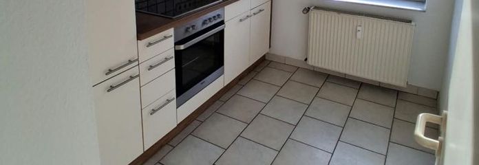 Здається дуже гарна 2-кімнатна квартира на 1-му поверсі, приблизно 43,00 м², з вбудованою кухнею, у районі МД-Зюденбург!