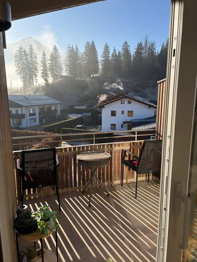Appartamento mansardato in posizione premium con vista panoramica – Balkon