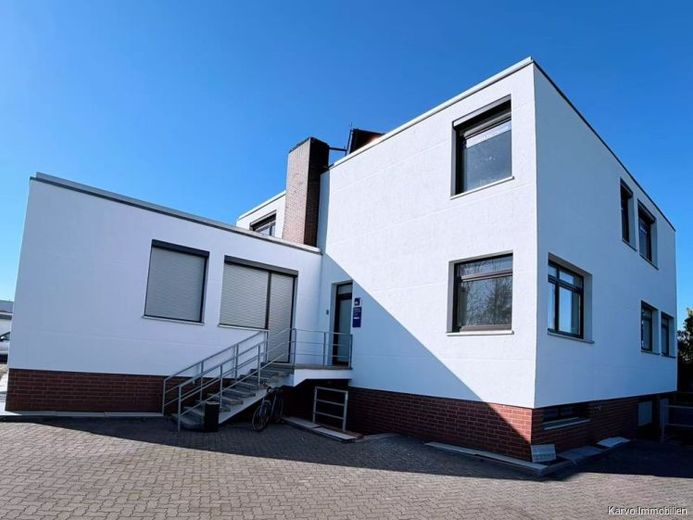 Voll vermietete Gewerbeimmobilie mit ca. 73.000 € JNKM –Solide Kapitalanlage mit nachhaltigem Ertrag – फोटो 1