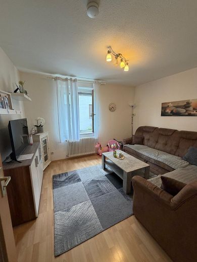 Gemütliche 2-Zimmer-Wohnung in Kemptener Bestlage – Wohnzimmer