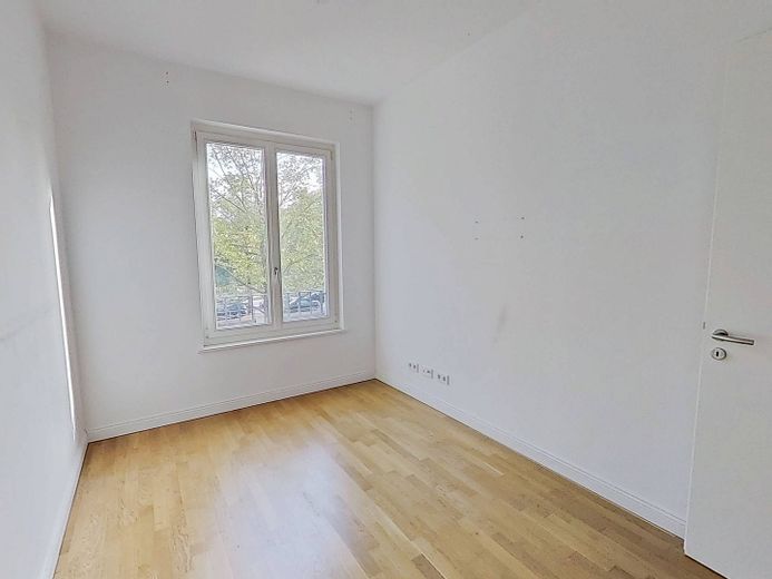 Elegantes Wohnen in Düsseldorf: Großzügige 3-Zimmer-Wohnung mit Balkon, Concierge-Service uvm. – Ansicht I: Schlafzimmer II