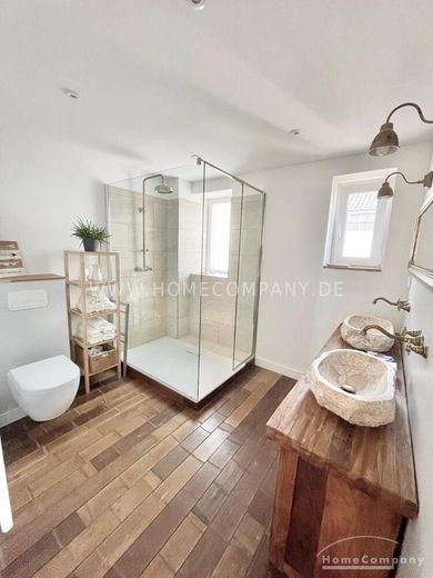 Friedrichsdorf (8070868) Komplett möbliert, ausgestattetes 7 Zimmer Haus – 62e1c4eaf4143e11410f649705c85368924f4a9c.jpg
