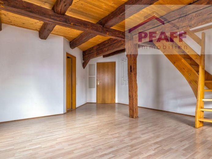 Zuhause ankommen in Meßkirch! Gut vermietete 2 Zi.-Maisonettewohnung im Zentrum – Photo 1