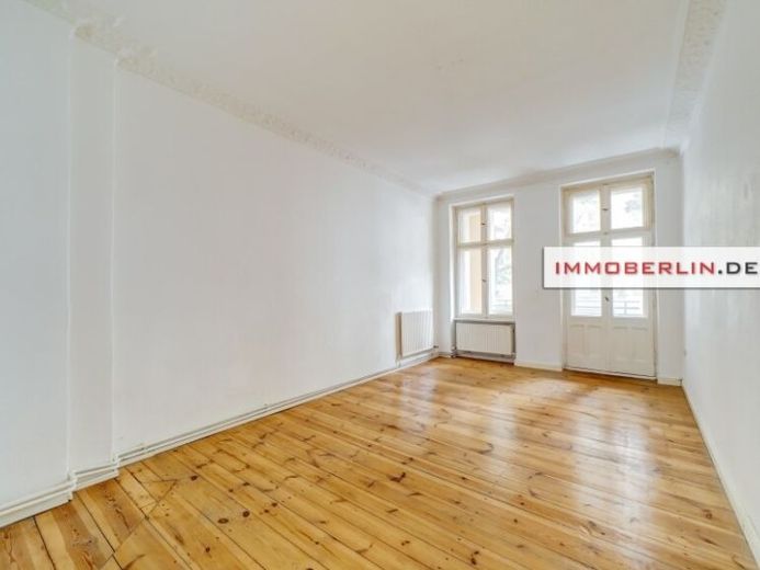 IMMOBERLIN.DE - Charmante Altbauwohnung mit Westloggia zwischen Urbanität & Natur – Foto 1