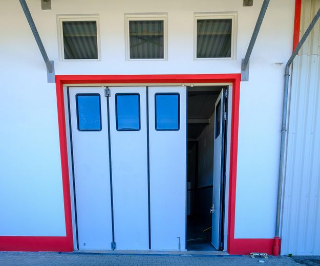 Halle, Lager oder Werkstatt mit Freifläche – Gewerbeareal flexibel teilbar – Halle B