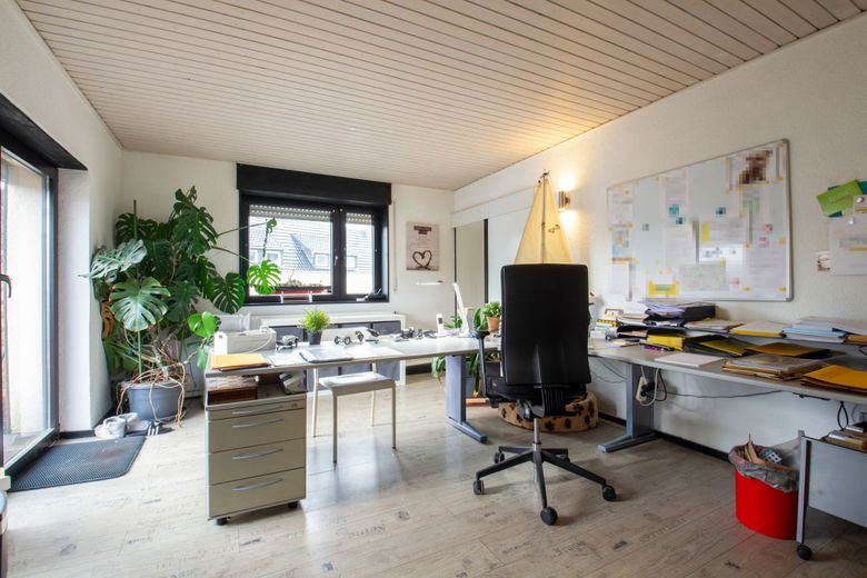 Knusperhäuschen auf dem Lande! – Büro