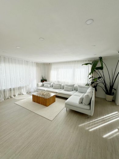 Lichtdurchflutete 3,5 Zimmerwohnung in Ehningen – Foto 4