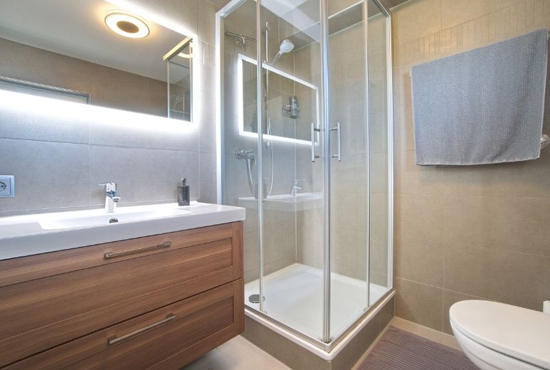 Schicke möblierte Wohnung in Essen Rüttenscheid mit viel Flair, top-ausgestattet, mit Balkon, Internetzugang u.v.m. – d2e80023ffec7c14a30ad865ab4f94a714d866f1.jpg