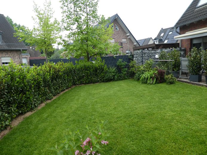 Haus-im-Haus-Maisonette-Wohnung mit Garten, von Privat, Preis VB – Garten