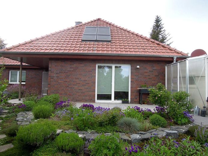 Top Winkelbungalow mit ausgebauten DG – Foto 1